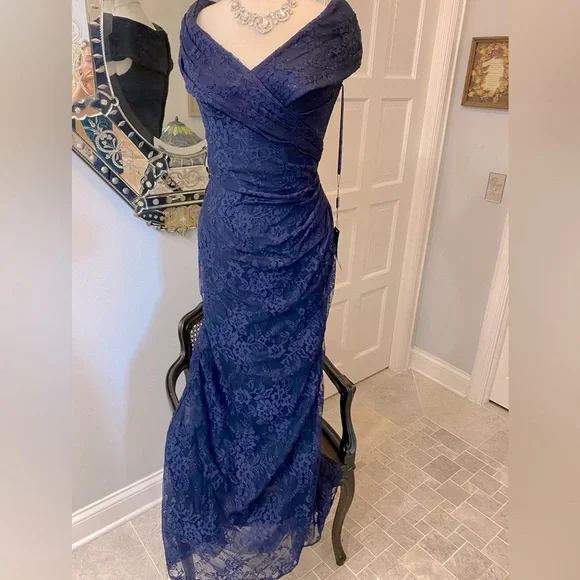 NWT La Femme Wedding Lace Rhinestone Classic Fitted Special Occasion Dress - Picture 7 of 16